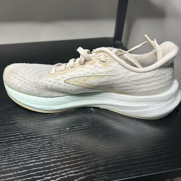 Brooks Hyperion Womens Size 7 B Medium Running Shoes 1203961b419 Gray - Picture 7 of 10